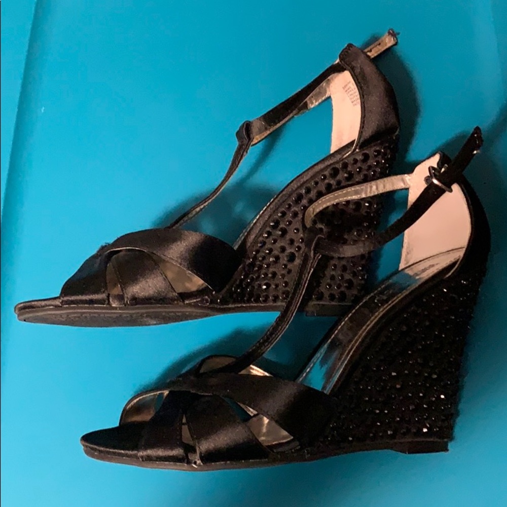 Black sparkly wedges